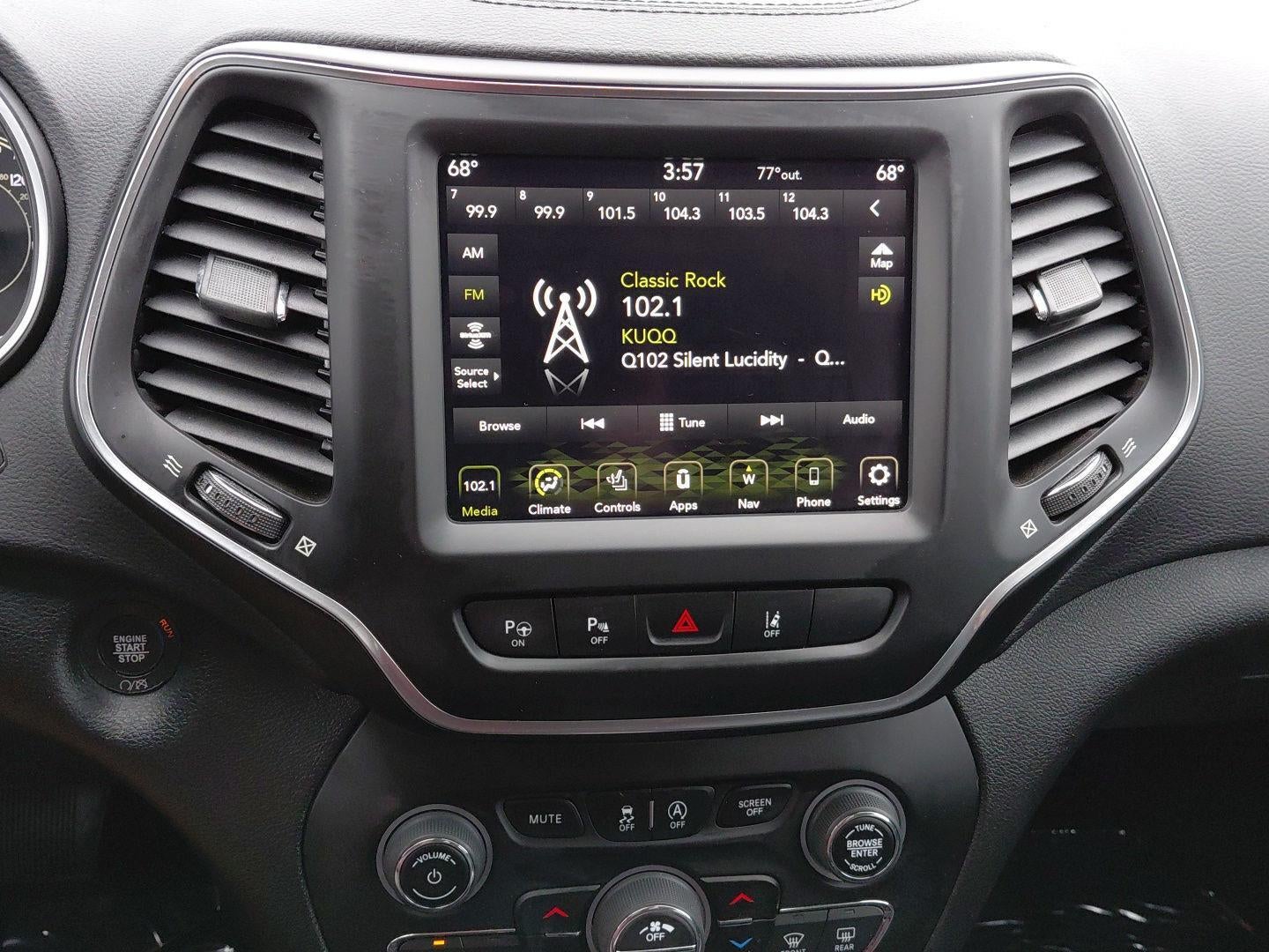 2023 Jeep Cherokee Altitude Lux