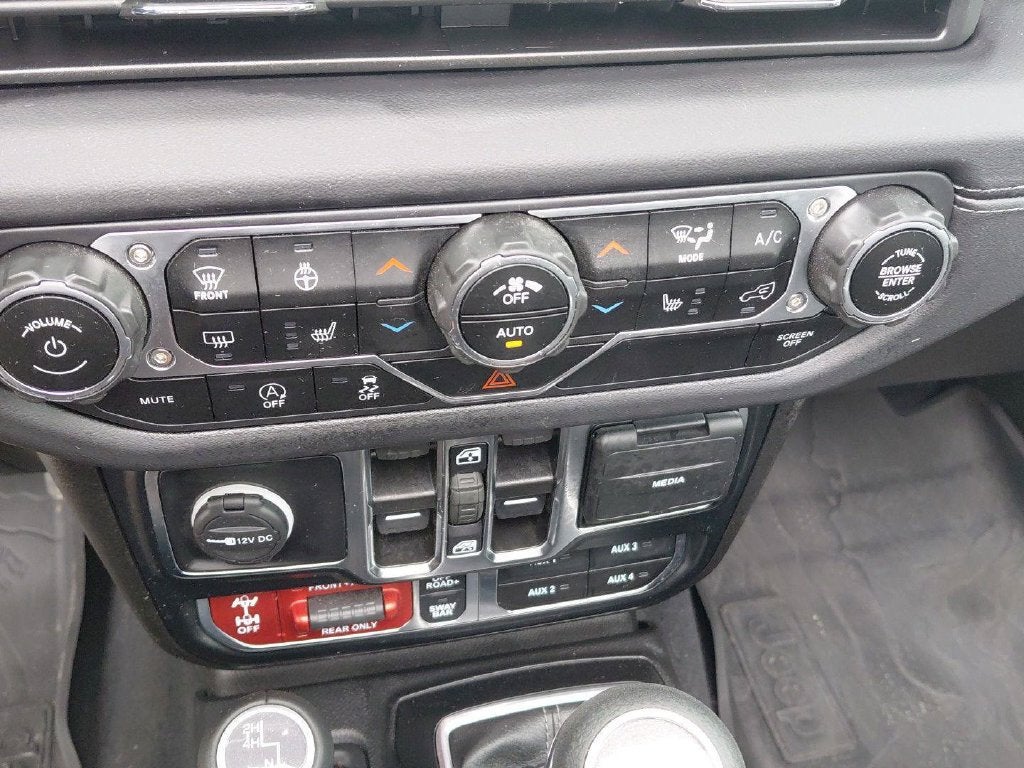 Photo 33