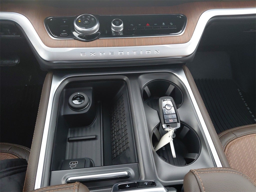 2025 Ford Expedition King Ranch