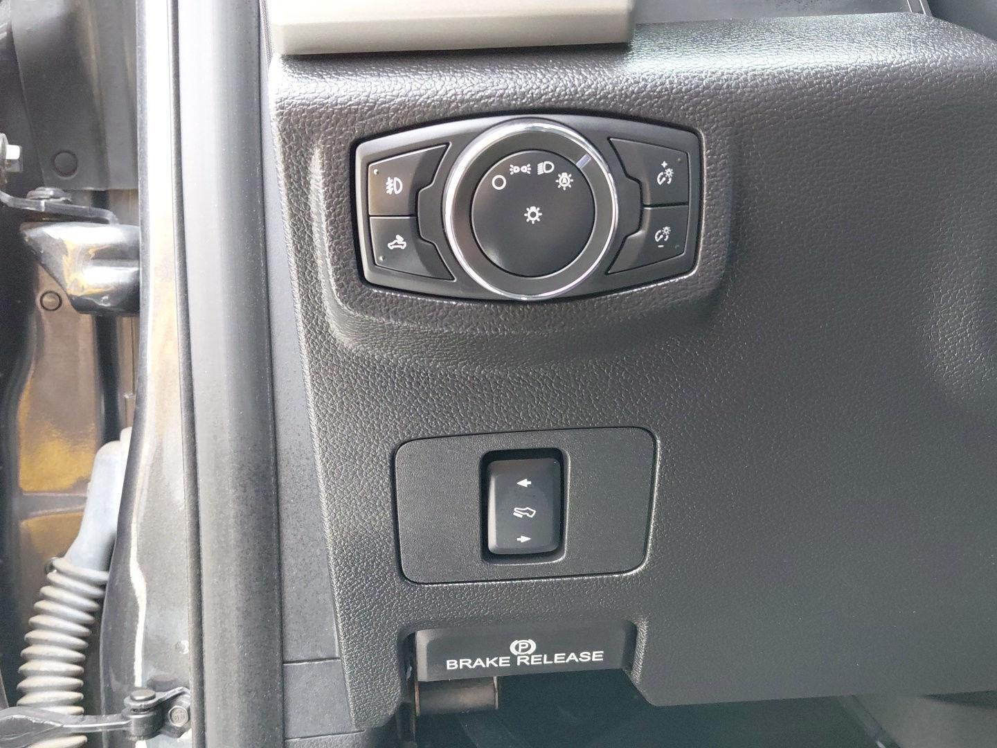 2017 Ford Super Duty F-350 SRW Lariat