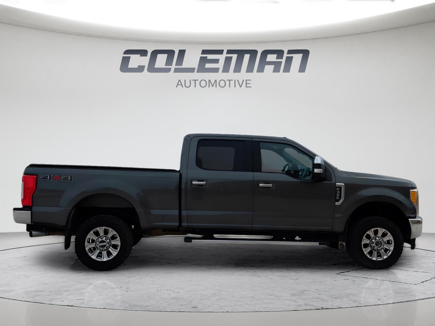 2017 Ford Super Duty F-350 SRW Lariat