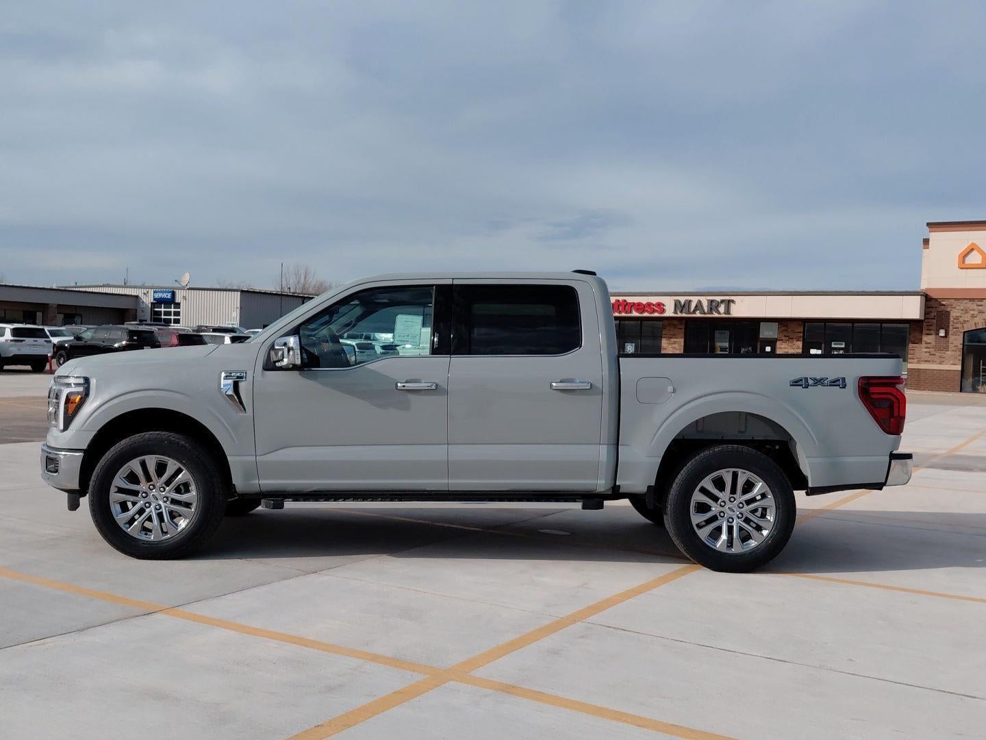 2026 Ford F-150 LARIAT 4WD SuperCrew 5.5' Box