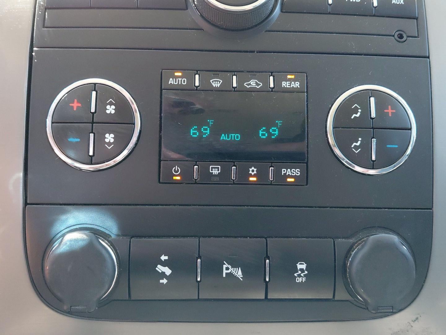 2014 GMC Yukon XL SLT