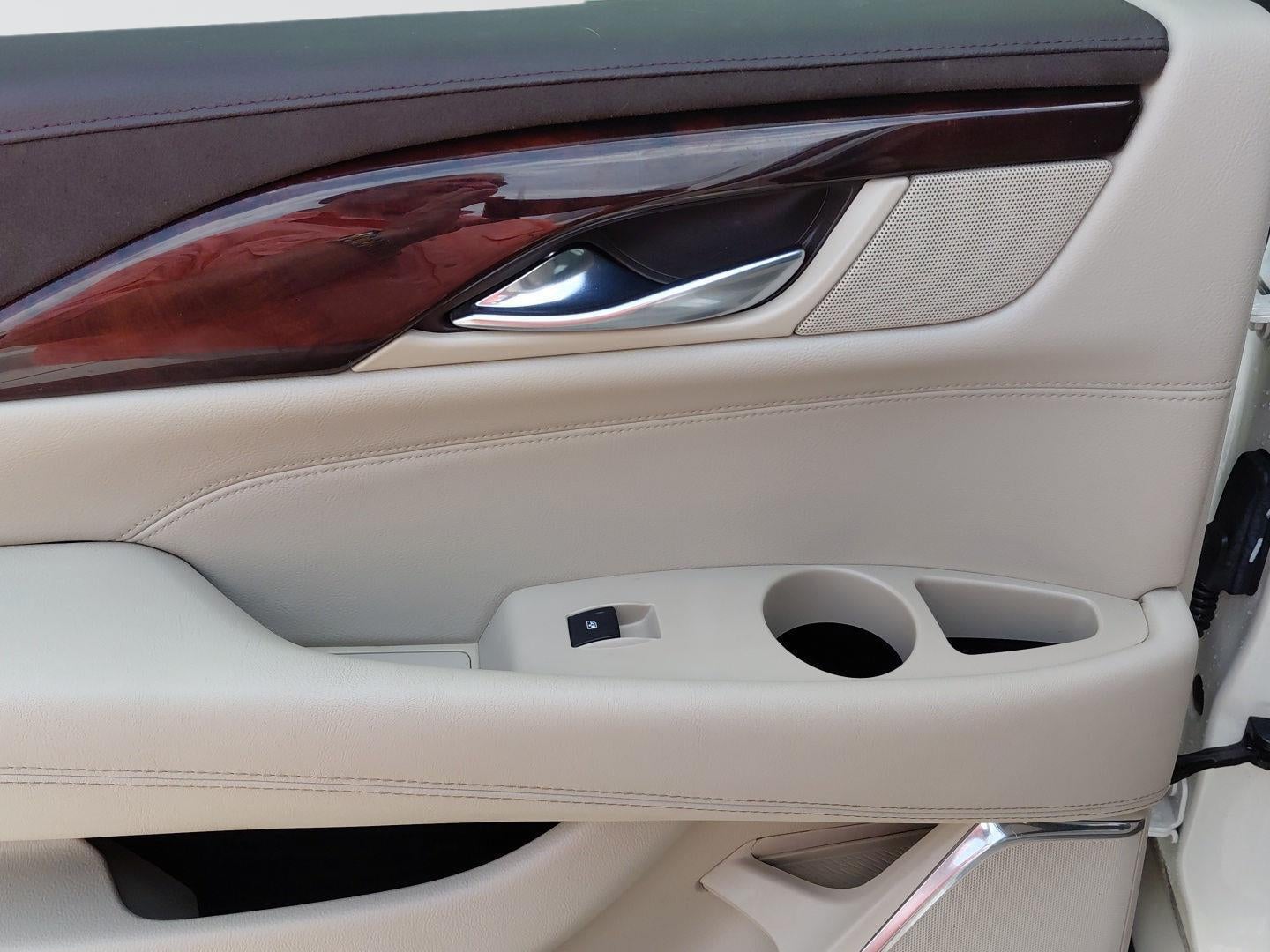 2015 Cadillac Escalade Luxury