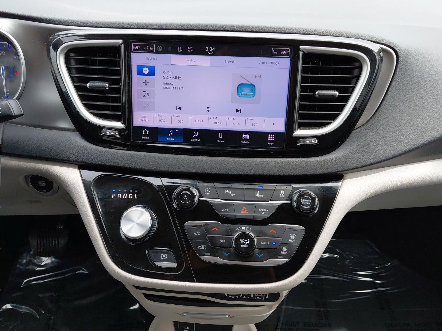 2024 Chrysler Pacifica Touring L