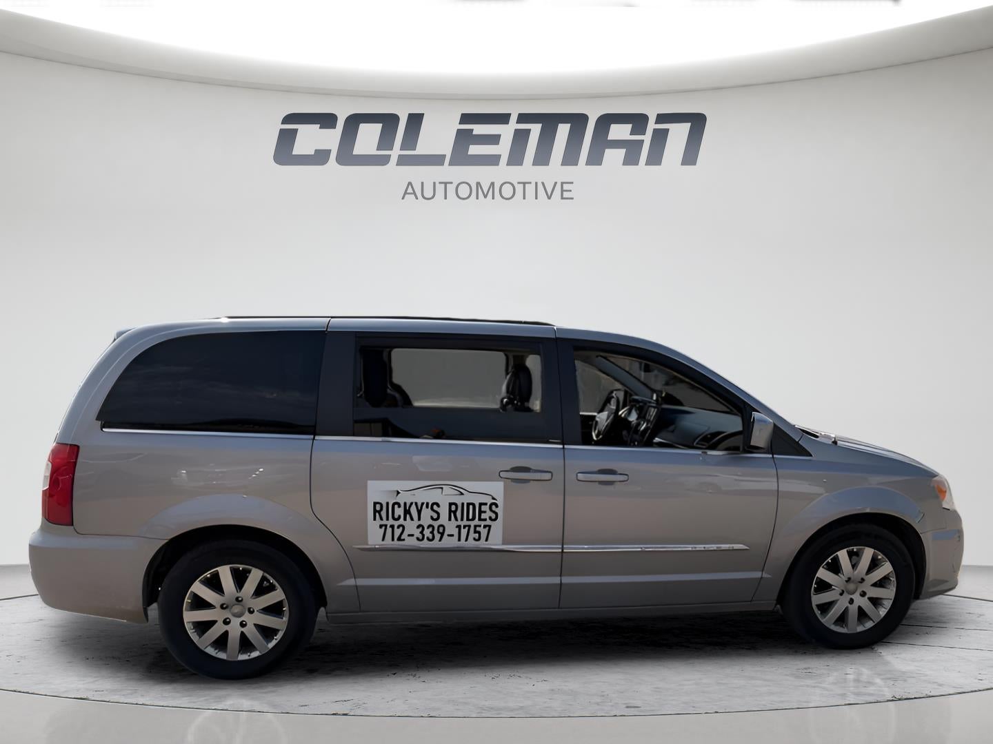 2013 Chrysler Town & Country Touring