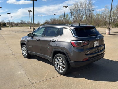 2022 Jeep Compass Latitude Lux