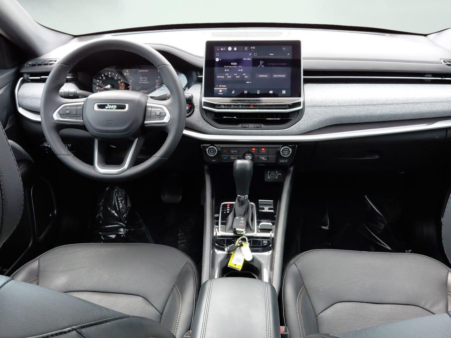 2023 Jeep Compass Latitude Lux
