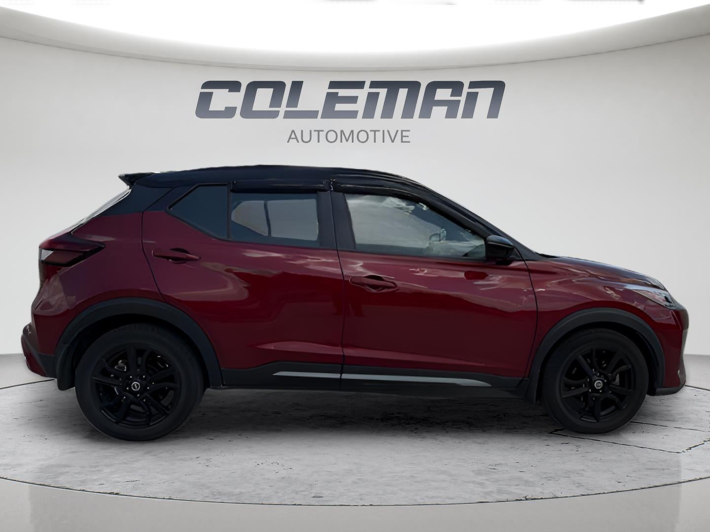 2021 Nissan Kicks SR
