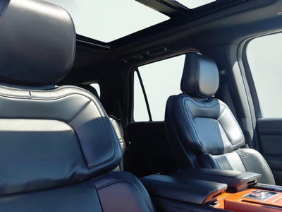 2024 Lincoln Navigator Premiere