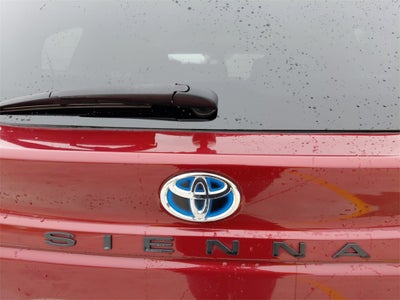 2024 Toyota Sienna LE 8 Passenger