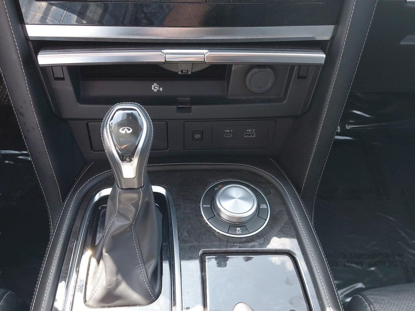 2024 INFINITI QX80 LUXE