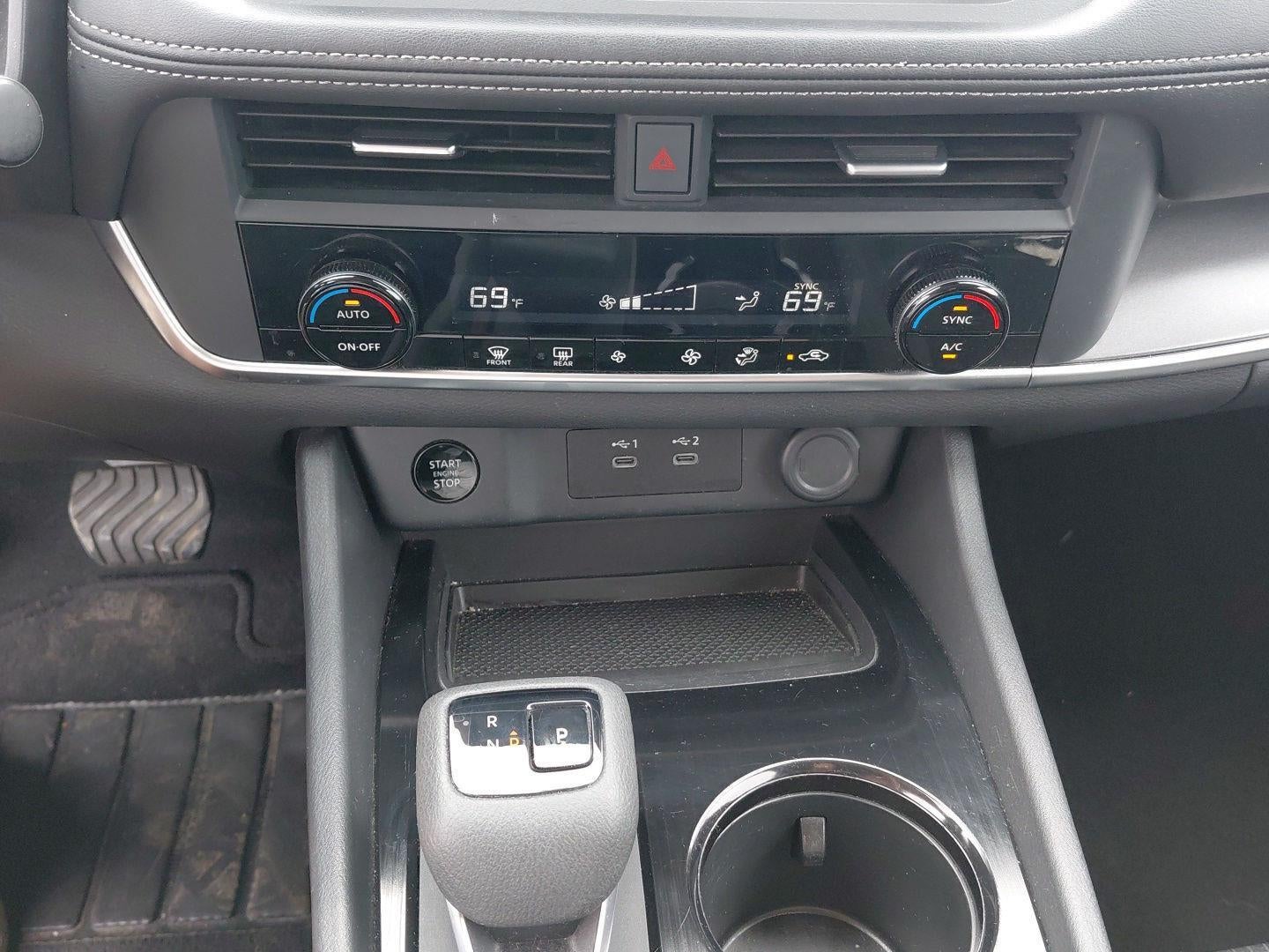 2024 Nissan Rogue SV
